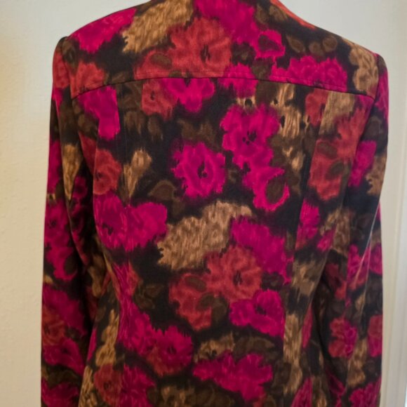 Beautiful women's Harve Benard floral jacket, size M. - Picture 3 of 12